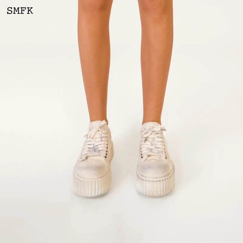 Compass Rove Skater Shoes In Cream