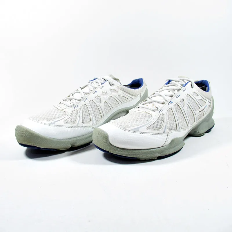 ECCO Performance Train