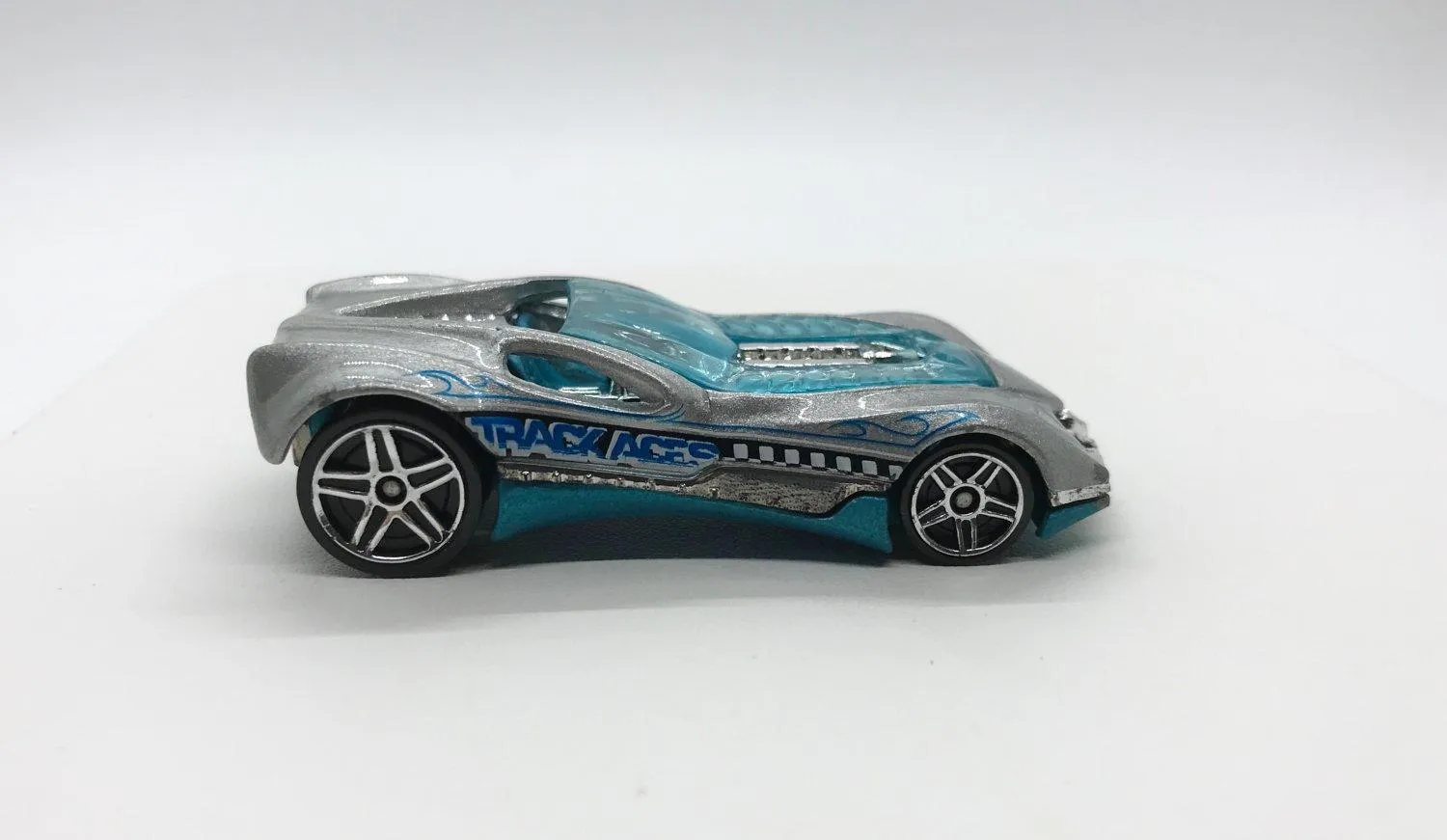 Hot Wheels Cul8r Silver Track Aces (2006)