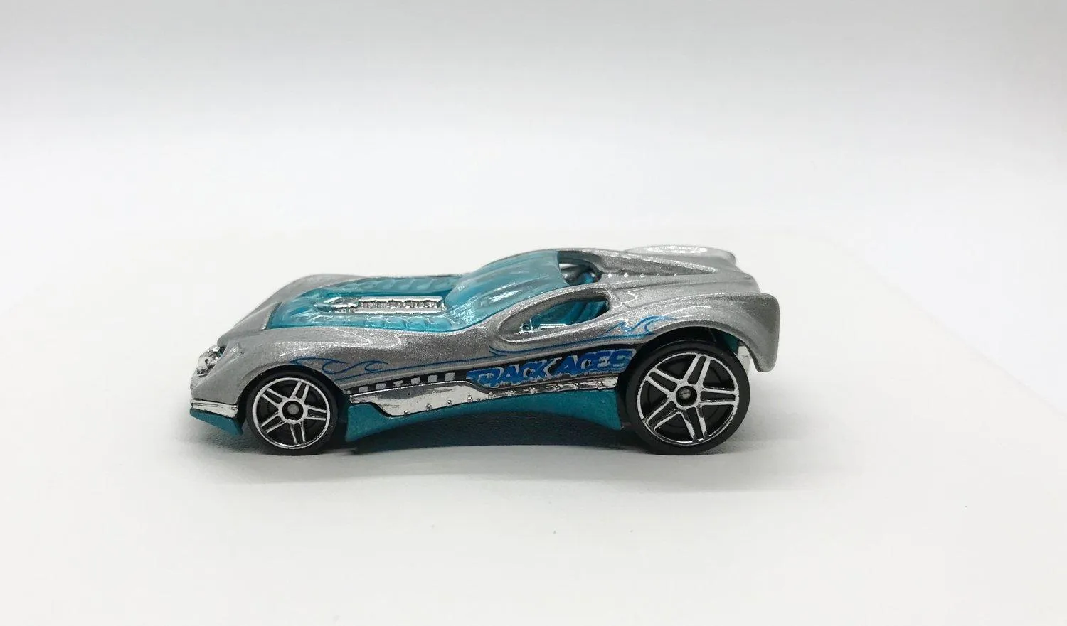 Hot Wheels Cul8r Silver Track Aces (2006)