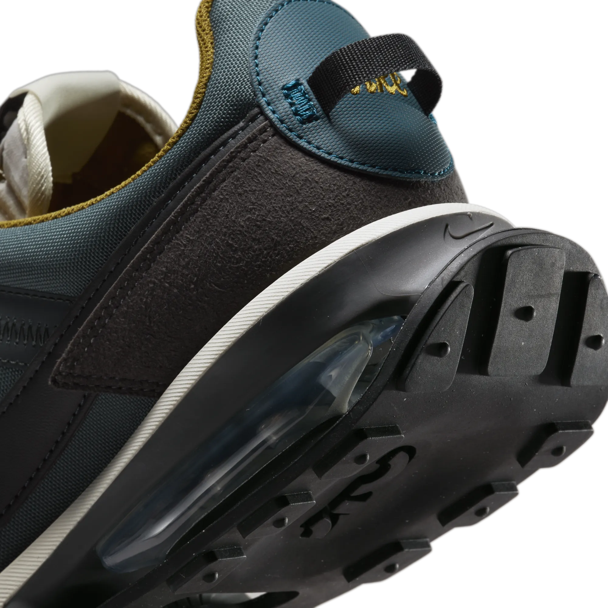 NIKE AIR MAX PRE-DAY LX