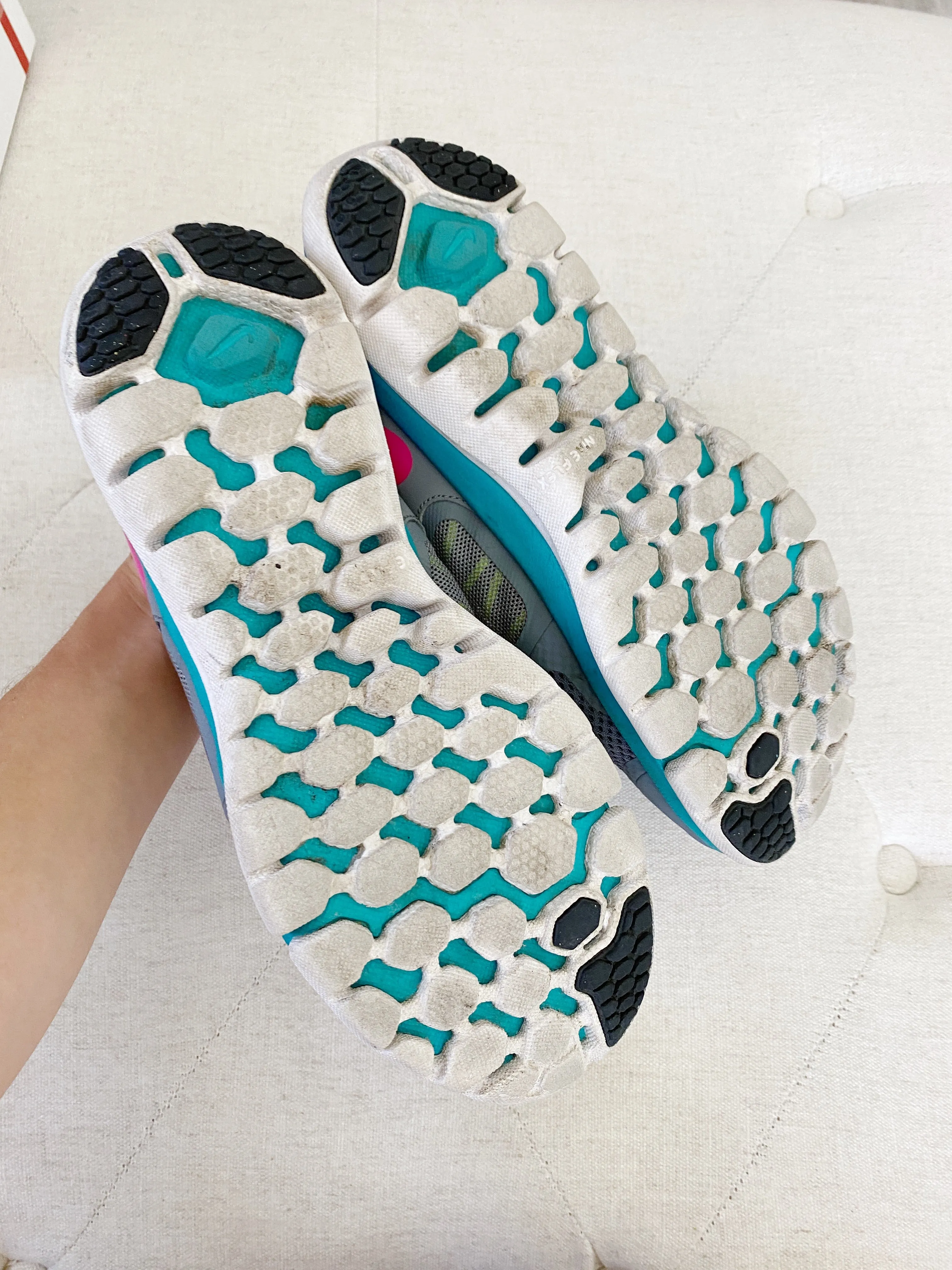 NIKE Fitsole Women's Sneakers size 8