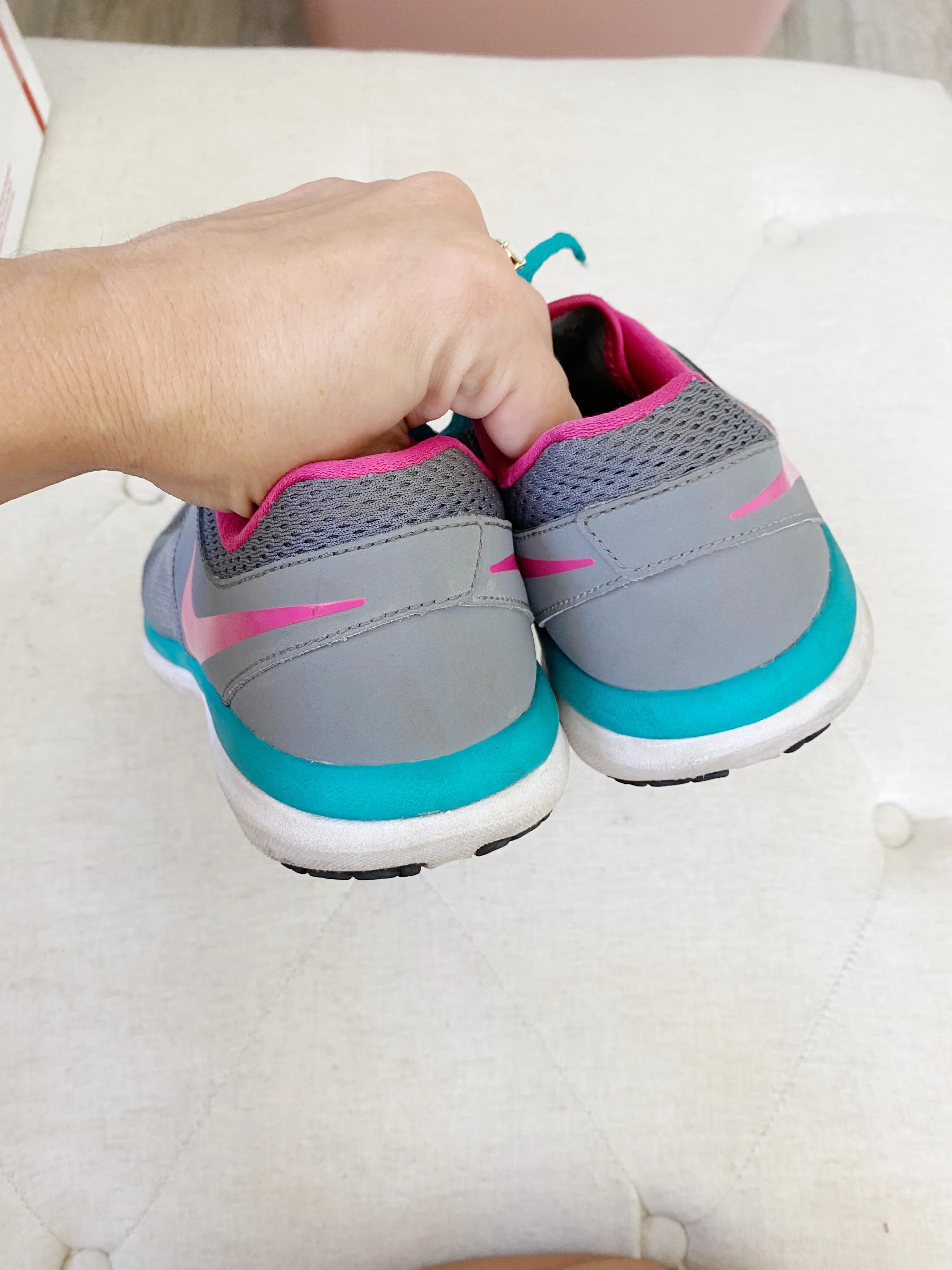 NIKE Fitsole Women's Sneakers size 8
