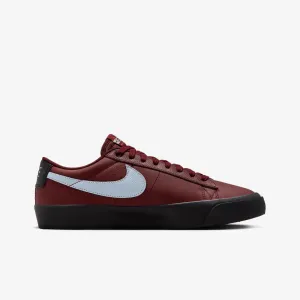 Nike SB Blazer Low Pro GT: Dk Team Red/Lt Armory Blue