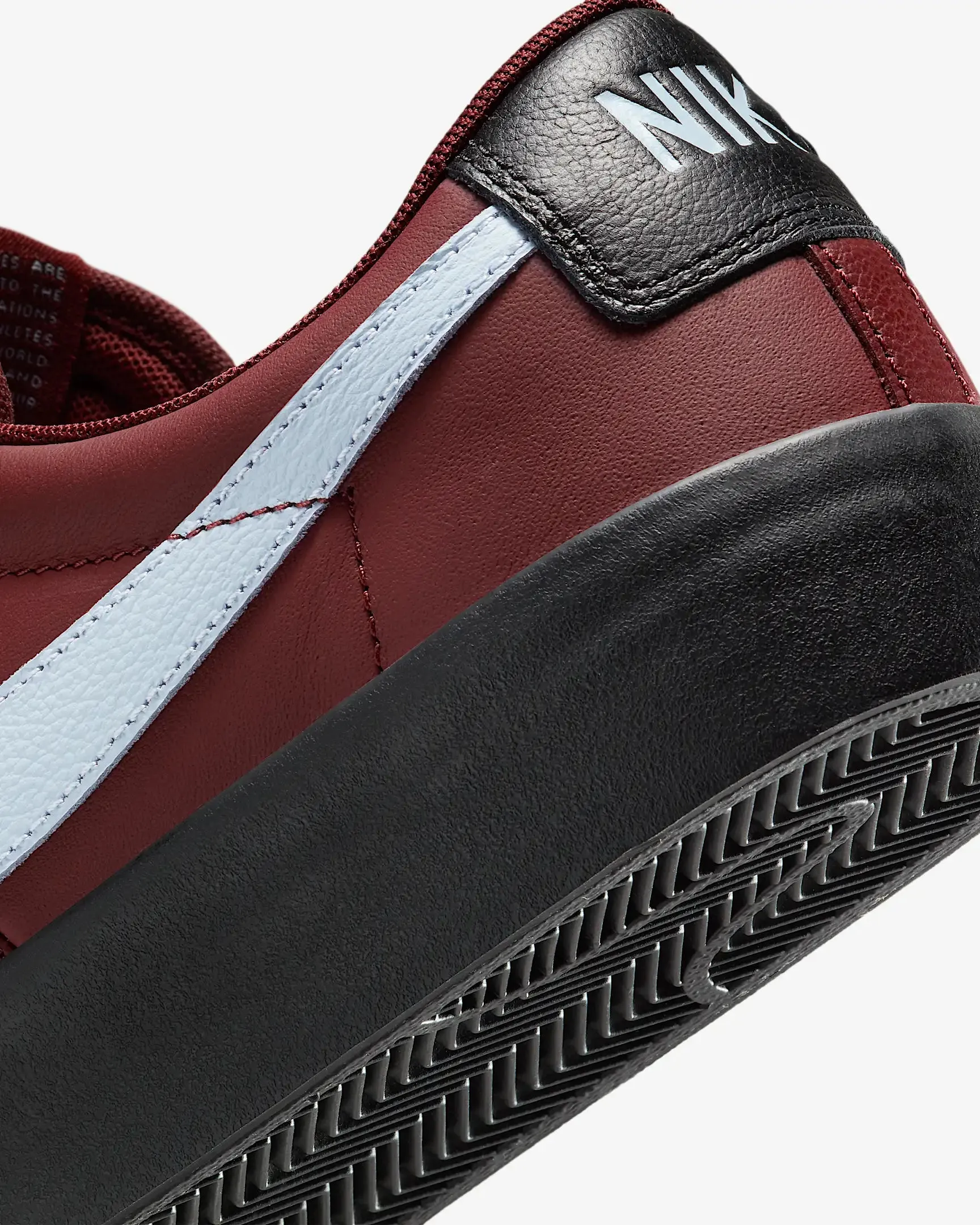 Nike SB Blazer Low Pro GT: Dk Team Red/Lt Armory Blue