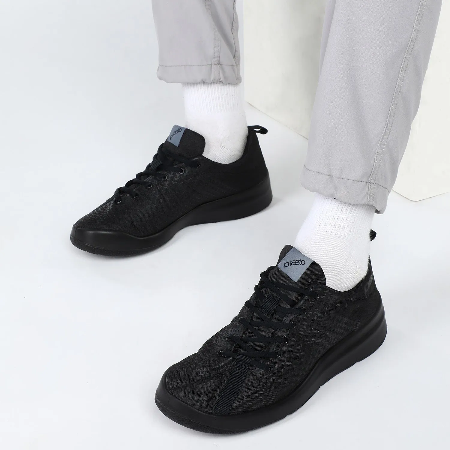 Revive Men's Sports Shoes - Black
