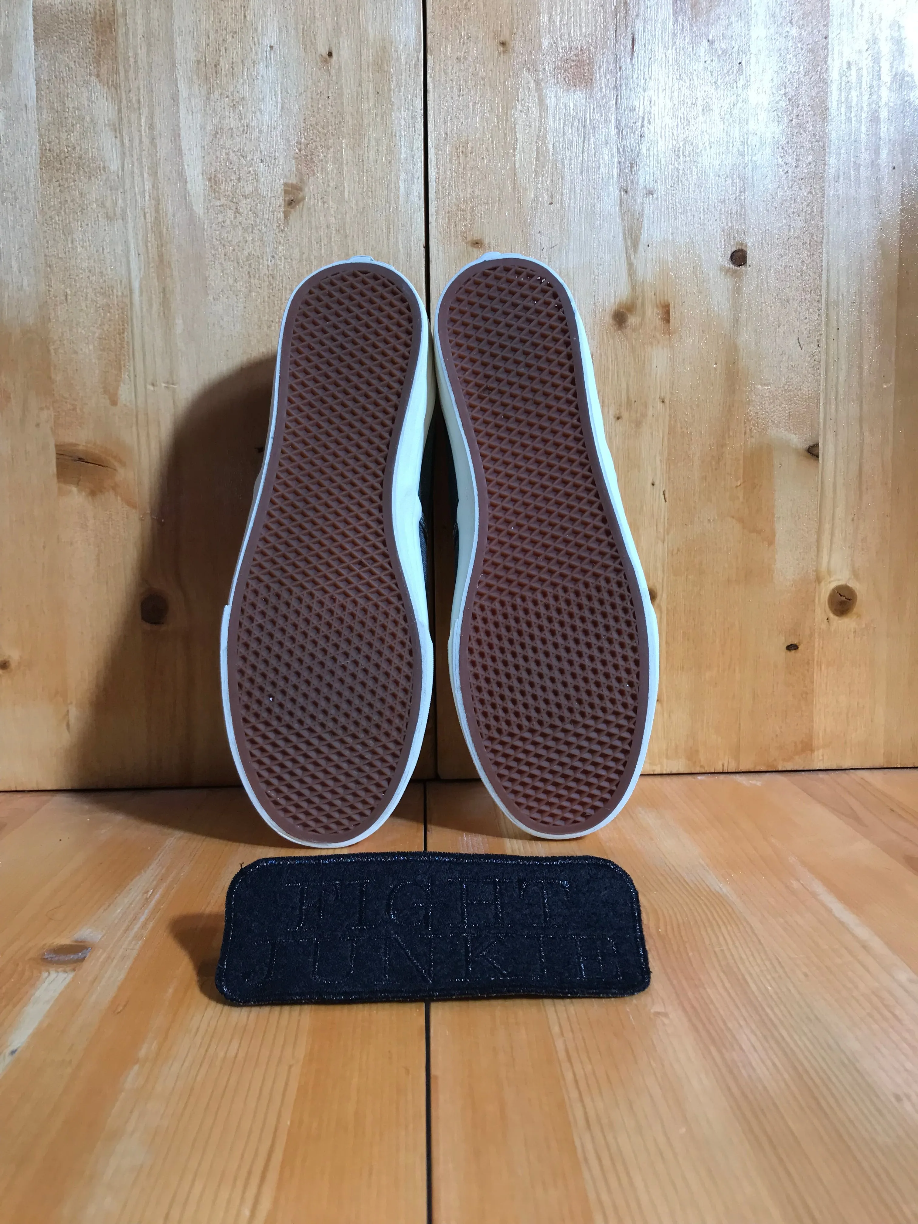 VANS OFF THE WALL Womens Size 7.5 Canvas Low Top Shoes Sneakers Grey