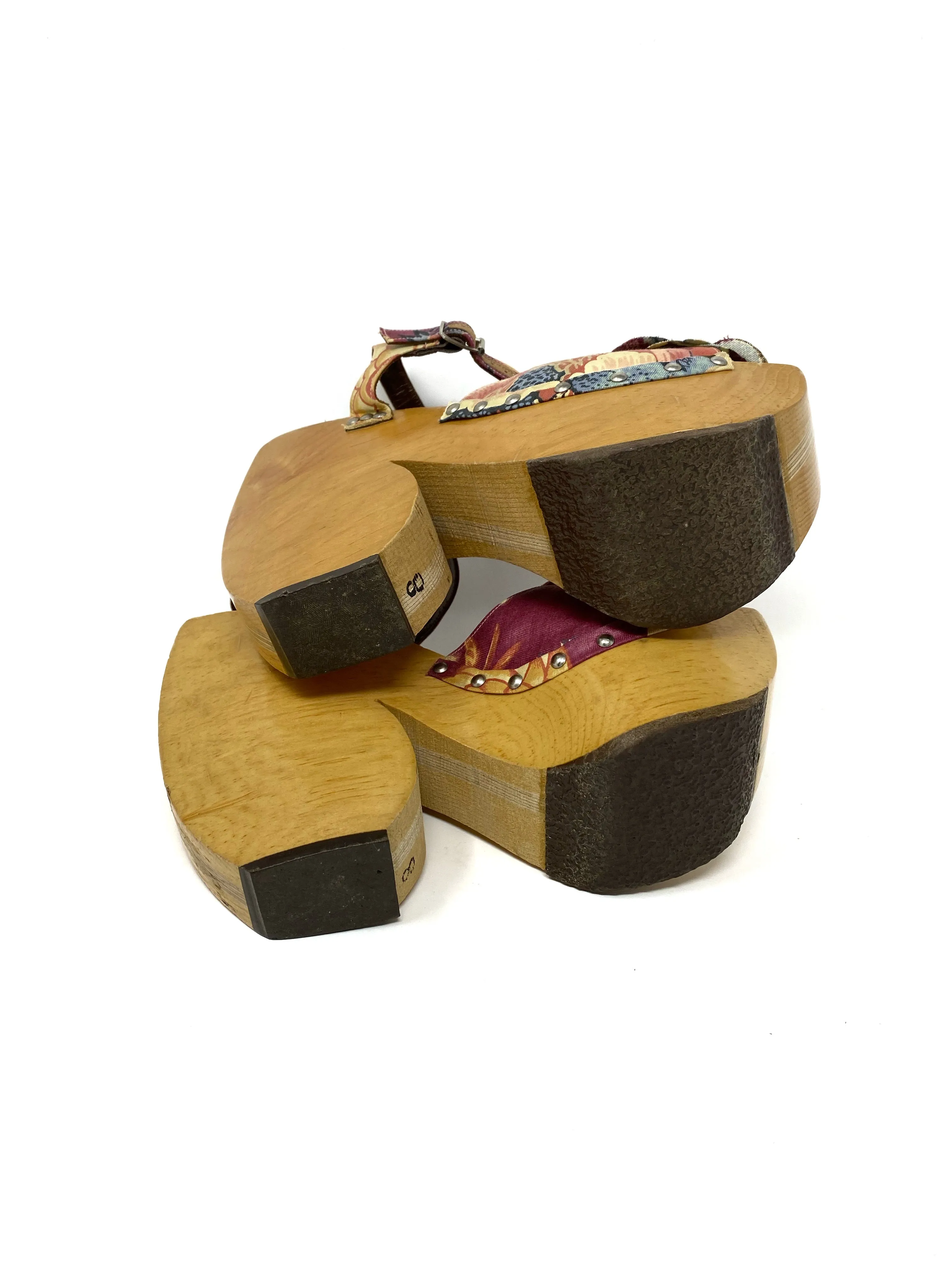 Vintage Sabots by Kimel Sculptured Wood Platforms Sandals 8 1970's