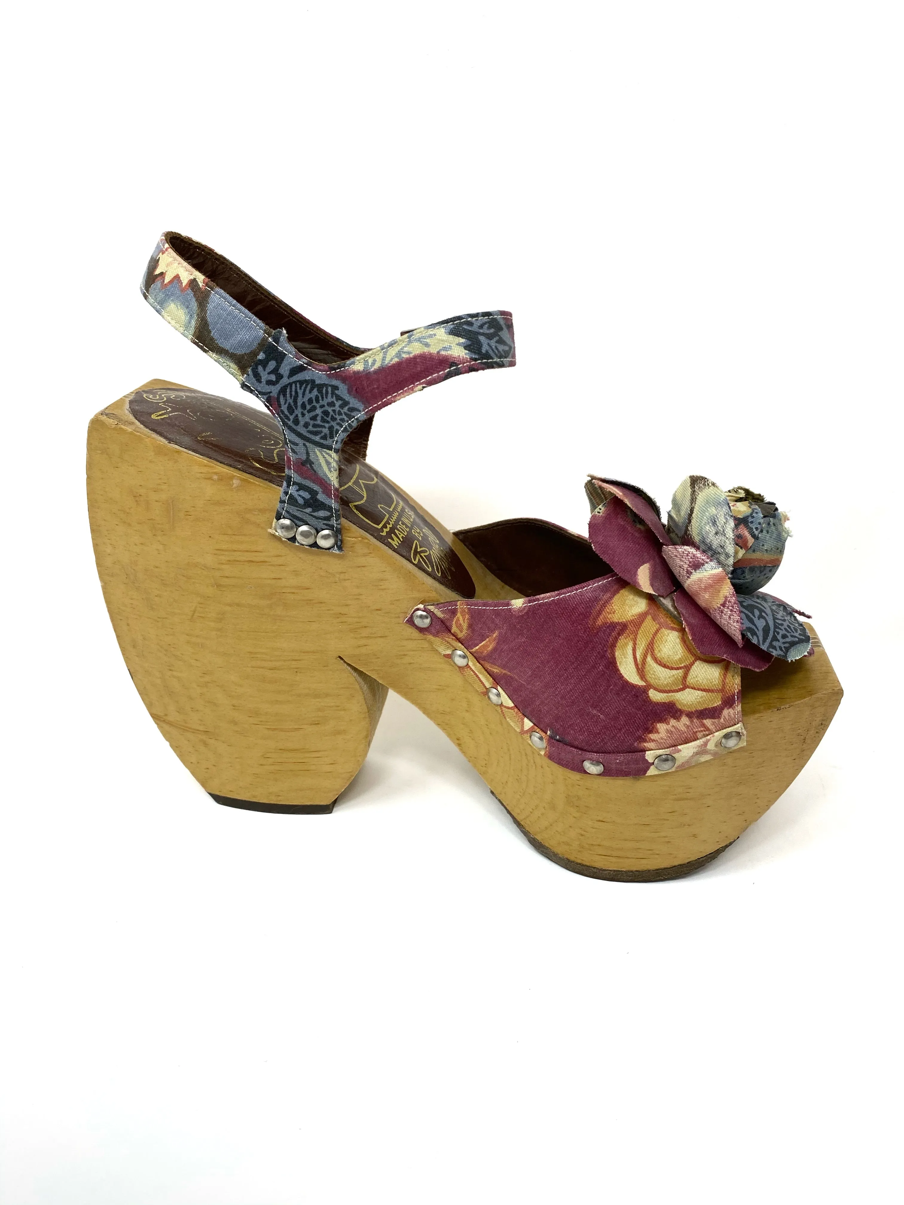 Vintage Sabots by Kimel Sculptured Wood Platforms Sandals 8 1970's