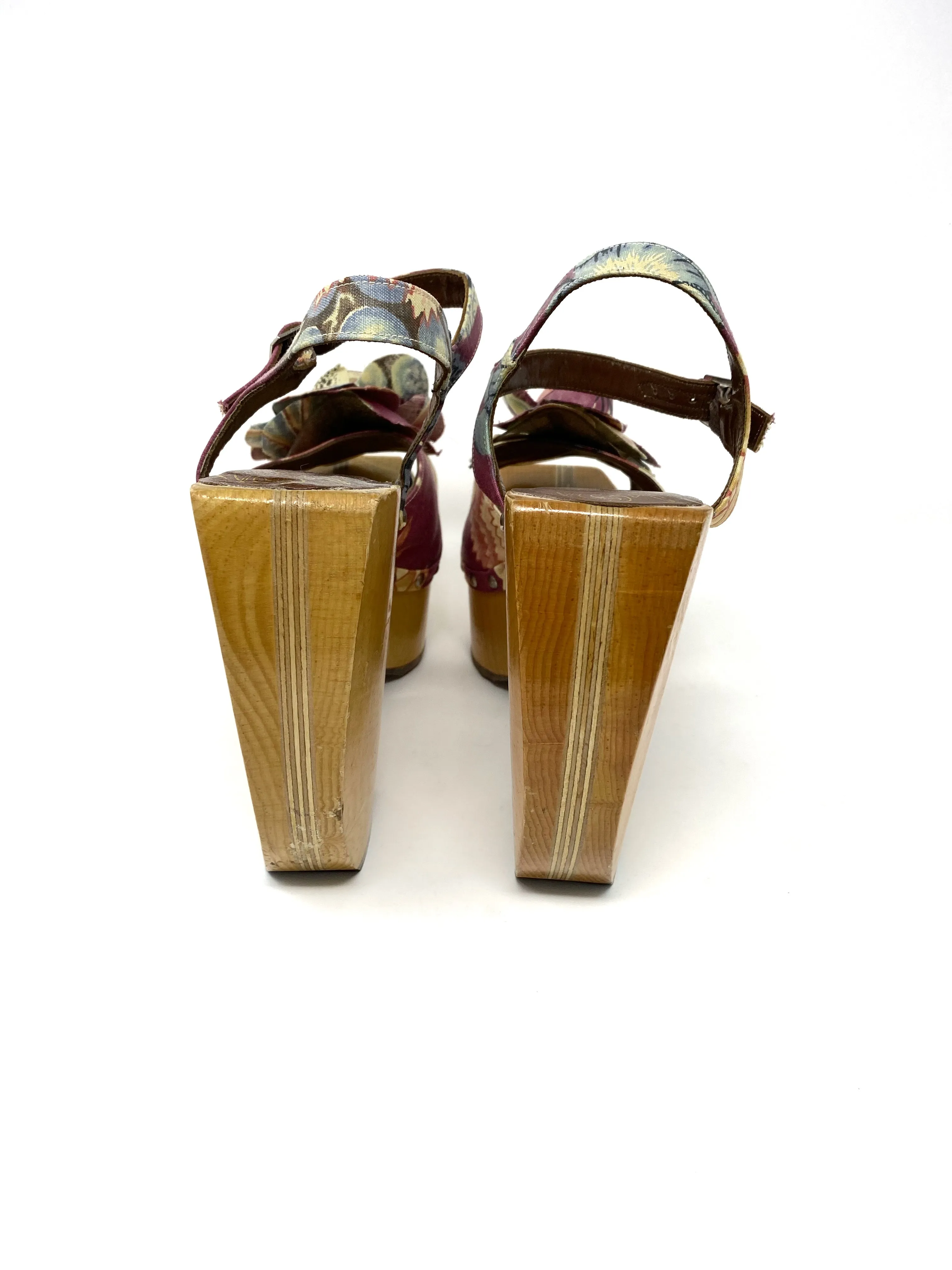 Vintage Sabots by Kimel Sculptured Wood Platforms Sandals 8 1970's