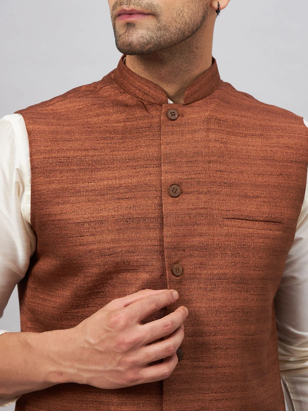 VM BY VASTRAMAY Coffee Matka Silk Kurta Set