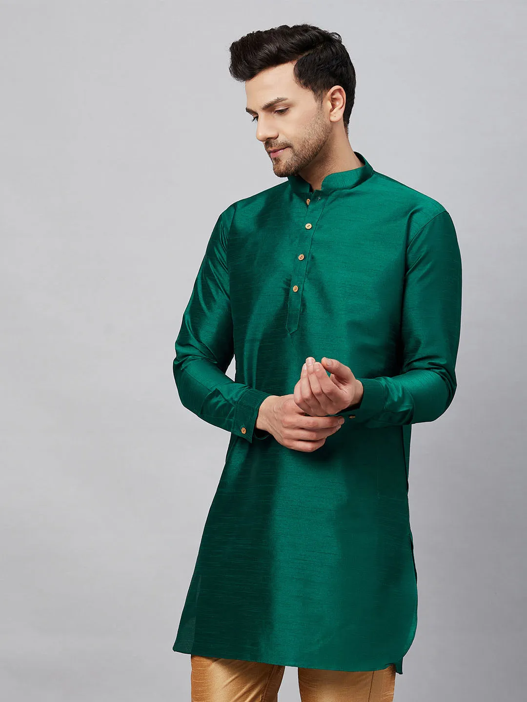 VM By VASTRAMAY Men's Green Silk Blend Curved Kurta