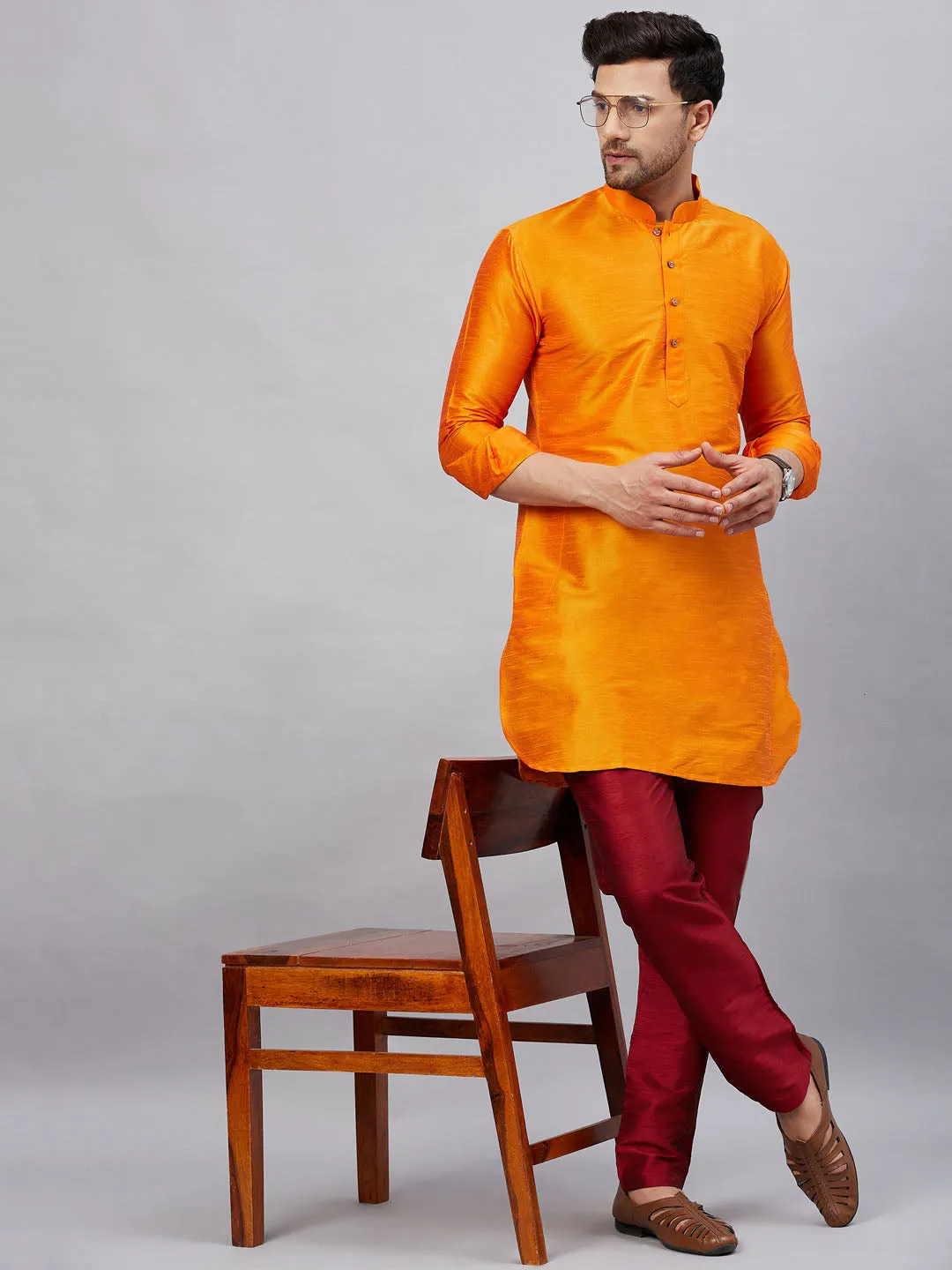 VM By VASTRAMAY Men's Orange Silk Blend Curved Kurta