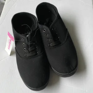 Womens, Bobbie Brooks Lace Up Solid Tennis Shoe