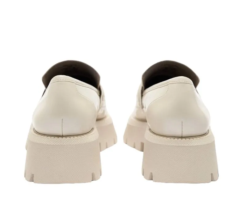 ZARA Faux Patent Loafers w/ Track Soles | Off White, Size 40, NEW